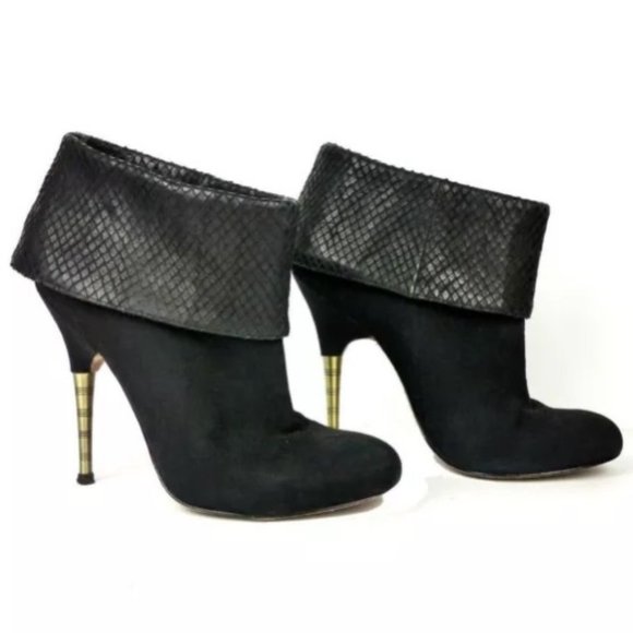 Elizabeth and James Rizzo Suede Cuff Heel 8 1/2 - Picture 2 of 11